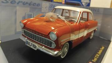 Ford 12M Taunus Streifen rood of blauw Revell metal 1:18 KRD beschikbaar voor biedingen