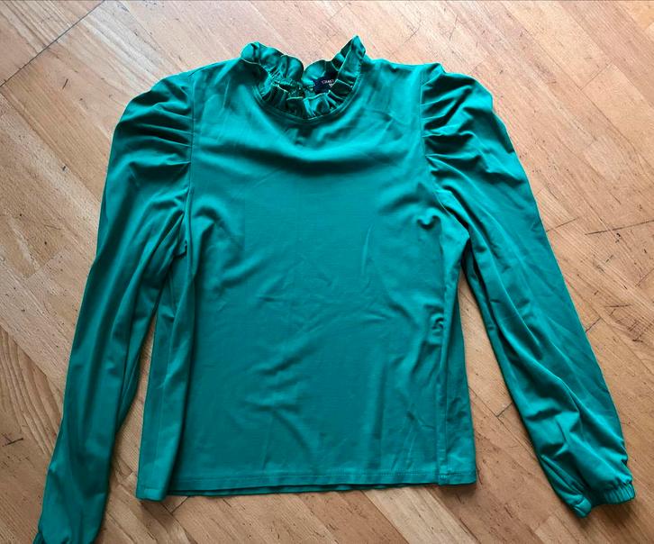 Groene blouse met pofmouwen - Chastar, Kleding | Dames, Blouses en Tunieken, Zo goed als nieuw, Maat 36 (S), Groen, Ophalen of Verzenden