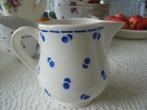 Vintage melkkannetje blauwe stip Boch la Louviere, Ophalen of Verzenden