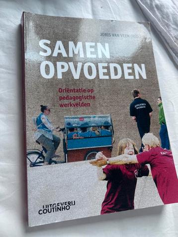 Samen opvoeden beschikbaar voor biedingen