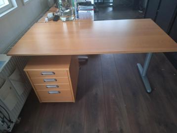 Ikea Bureautafel met Ladenblok - Goede Staat! beschikbaar voor biedingen