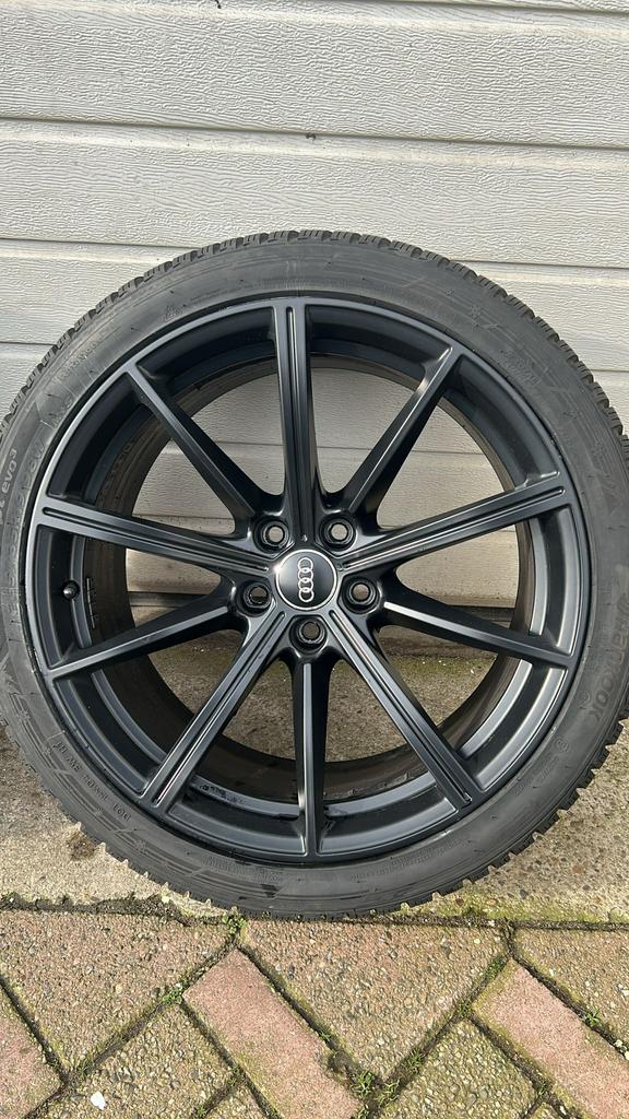 Audi rs4 s4 winterbanden met velgen origineel audi 19 inch, 265 mm, Banden en Velgen, Winterbanden, Ophalen
