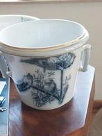 Te  koop  bloempot  petrus  regout  Plata, Ophalen of Verzenden
