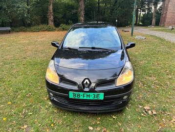 Renault Clio 1.4-16V Exception beschikbaar voor biedingen