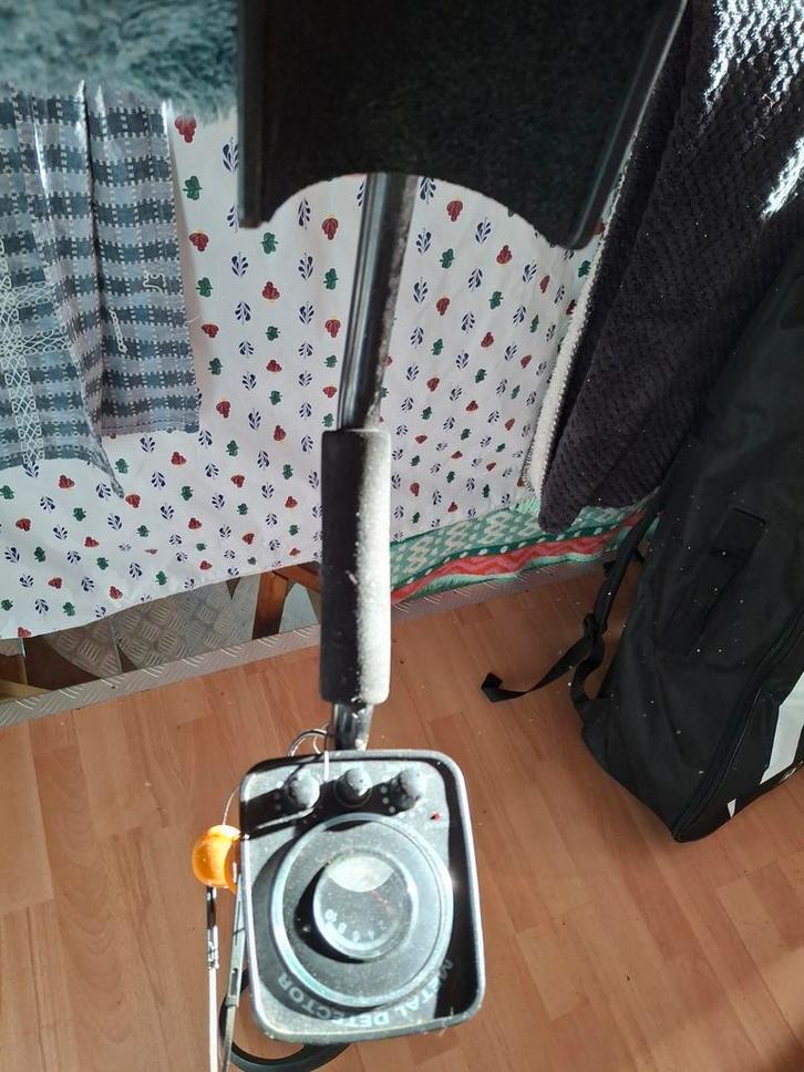 Metaaldetector voor kinderen - Ontdek de schatzoeker in je!, Hobby en Vrije tijd, Metaaldetectors, Gebruikt, 30 cm of minder, Overige merken