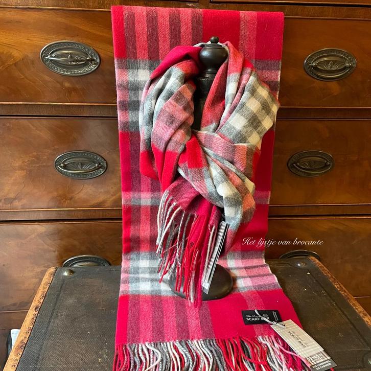 Schotse wollen sjaal Dunedin Checkered Red, Kleding | Dames, Mutsen, Sjaals en Handschoenen, Nieuw, Sjaal, Ophalen of Verzenden