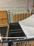 Wit spijlenbed met Auping bodems 180x210, Huis en Inrichting, Slaapkamer | Bedden, Ophalen, Verstelbaar, Tweepersoons, Zo goed als nieuw