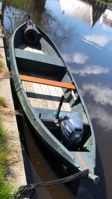Giethoornse punter van dik polyester visboot beschikbaar voor biedingen