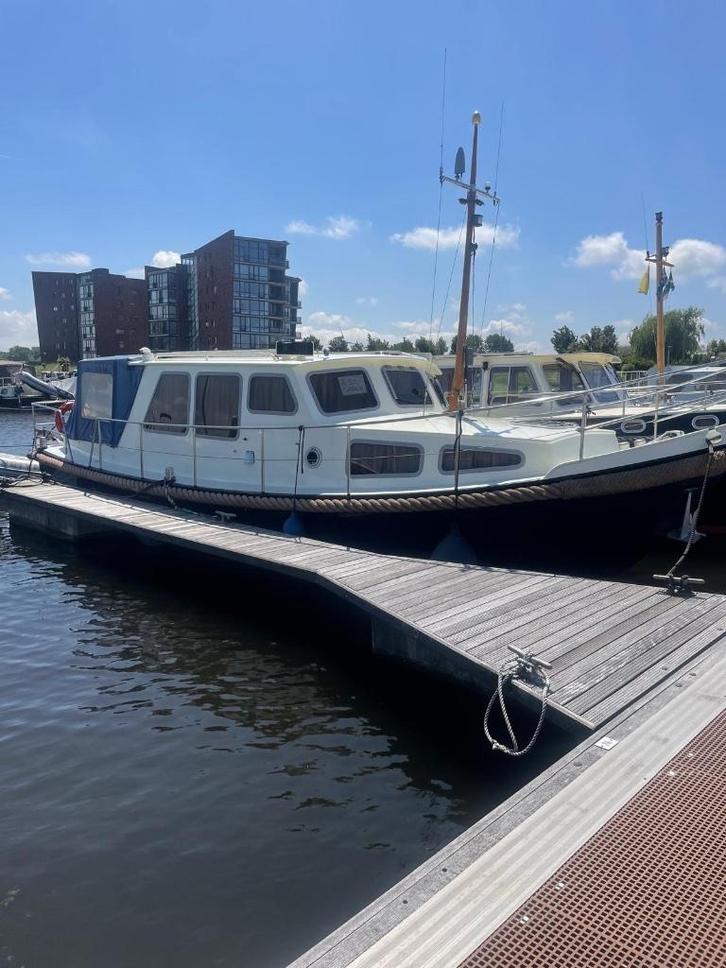 Bruijsvlet te koop, Watersport en Boten, Motorboten en Motorjachten, Gebruikt, Staal, 9 tot 12 meter, Diesel, Binnenboordmotor