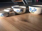 Set van 5 vintage keramieken schalen met bloemmotief, Huis en Inrichting, Gebruikt, Porselein of Keramiek, Schaal, Rond