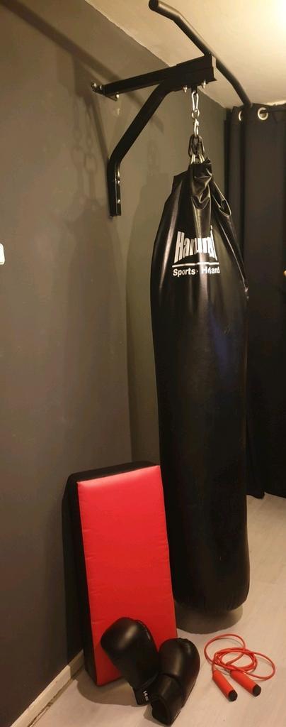 Hanumat bokszak 180cm (+ toebehoren), Sport en Fitness, Boksen, Zo goed als nieuw, Overige, Ophalen