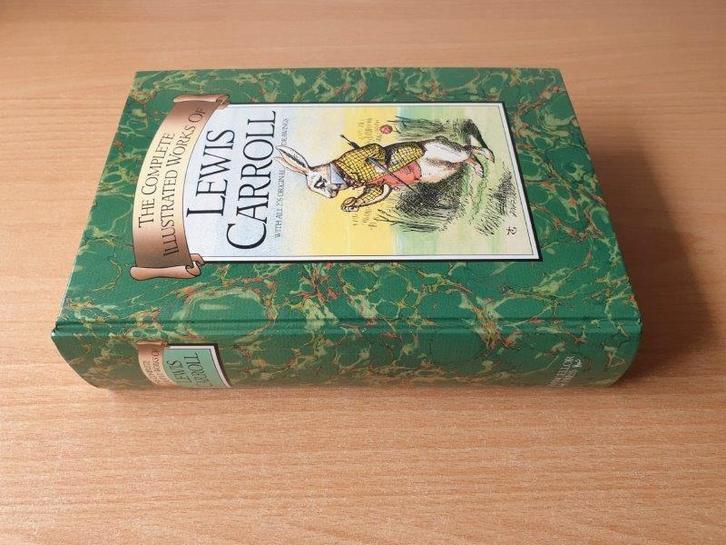 Lewis Carroll - The Complete Illustrated Works, Boeken, Fantasy, Gelezen, Ophalen of Verzenden