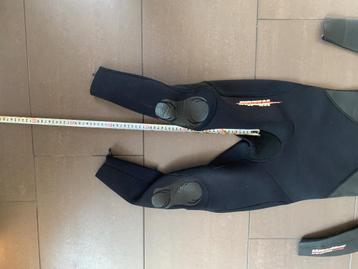 windgear wetsuite maat 152 5/3mm beschikbaar voor biedingen