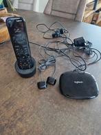 Logitech harmony afstandsbediening en hub, Audio, Tv en Foto, Afstandsbedieningen, Ophalen of Verzenden, Zo goed als nieuw