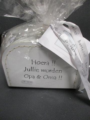 HOERA JULLIE WORDEN OPA&OMA KOFFERTJE NIEUW beschikbaar voor biedingen