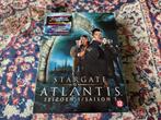 Stargate Atlantis, Seizoen 1.  5 Dvd's met in totaal 873 min, Cd's en Dvd's, Dvd's | Science Fiction en Fantasy, Boxset, Ophalen of Verzenden