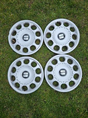 15" Wieldoppen Seat 14" Skoda beschikbaar voor biedingen