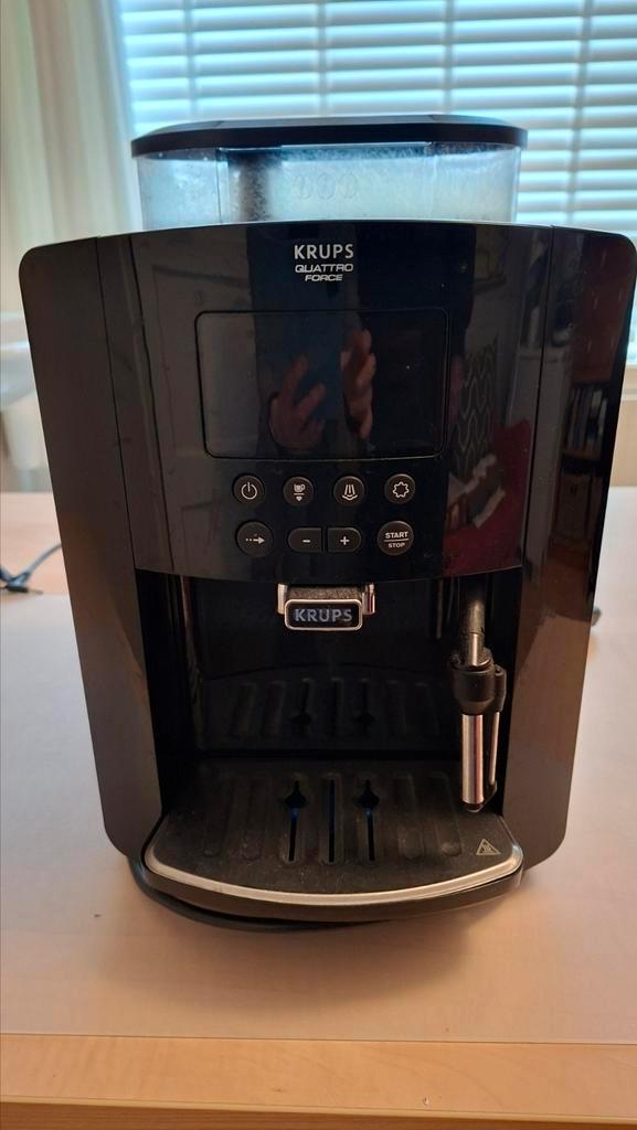 Krups EA817, Witgoed en Apparatuur, Koffiezetapparaten, Gebruikt, Espresso apparaat, Ophalen of Verzenden