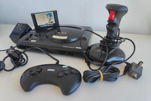 Sega Megadrive Console + Controllers + Sonic etc, Spelcomputers en Games, Spelcomputers | Sega, Zo goed als nieuw, Mega Drive