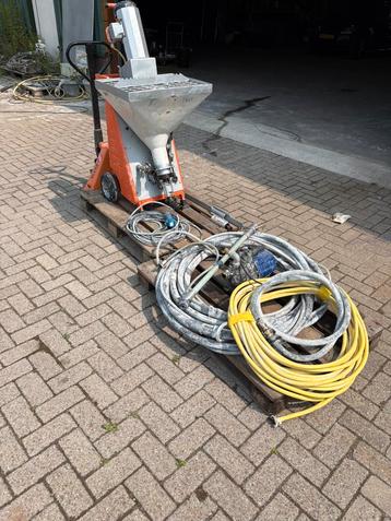Pft ritmo 230v / gipsspuit /egalinepomp beschikbaar voor biedingen