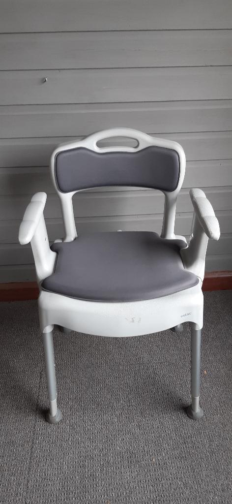 Douche/po stoel ETAC multifunctioneel, Diversen, Verpleegmiddelen, Zo goed als nieuw, Ophalen
