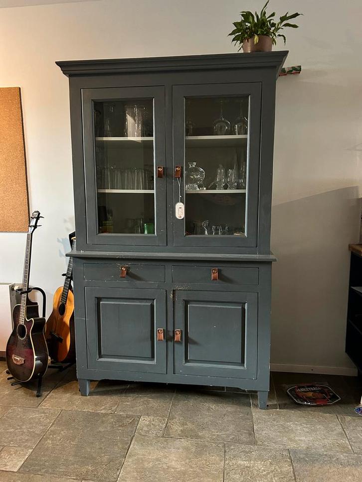 Grenen buffetkast - Sleets, maar charmant!, Huis en Inrichting, Kasten | Buffetkasten, Gebruikt, 150 tot 200 cm, 100 tot 150 cm