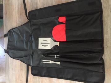 BBQ set, schort, tang etc. beschikbaar voor biedingen
