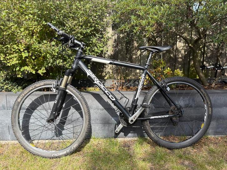 Mountainbike | RockShox & Magura, 27 versnellingen, Fietsen en Brommers, Fietsen | Mountainbikes en ATB, Gebruikt, Overige merken