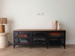 Ikea TV meubel met metalen frame en houten blad, Huis en Inrichting, Kasten | Televisiemeubels, Gebruikt, 150 tot 200 cm, Ophalen of Verzenden