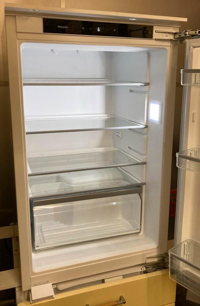 Miele inbouwkoelkast zonder vriesvak nishoogte 88 cm, Witgoed en Apparatuur, Koelkasten en IJskasten, Zo goed als nieuw, Zonder vriesvak