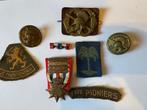 Leuk setje KNIL militair op naam, Verzamelen, Militaria | Algemeen, Verzenden, Landmacht, Azië, Embleem of Badge