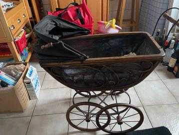 Antieke Kinderwagen voor Verzamelaars bieden vanaf€75 beschikbaar voor biedingen