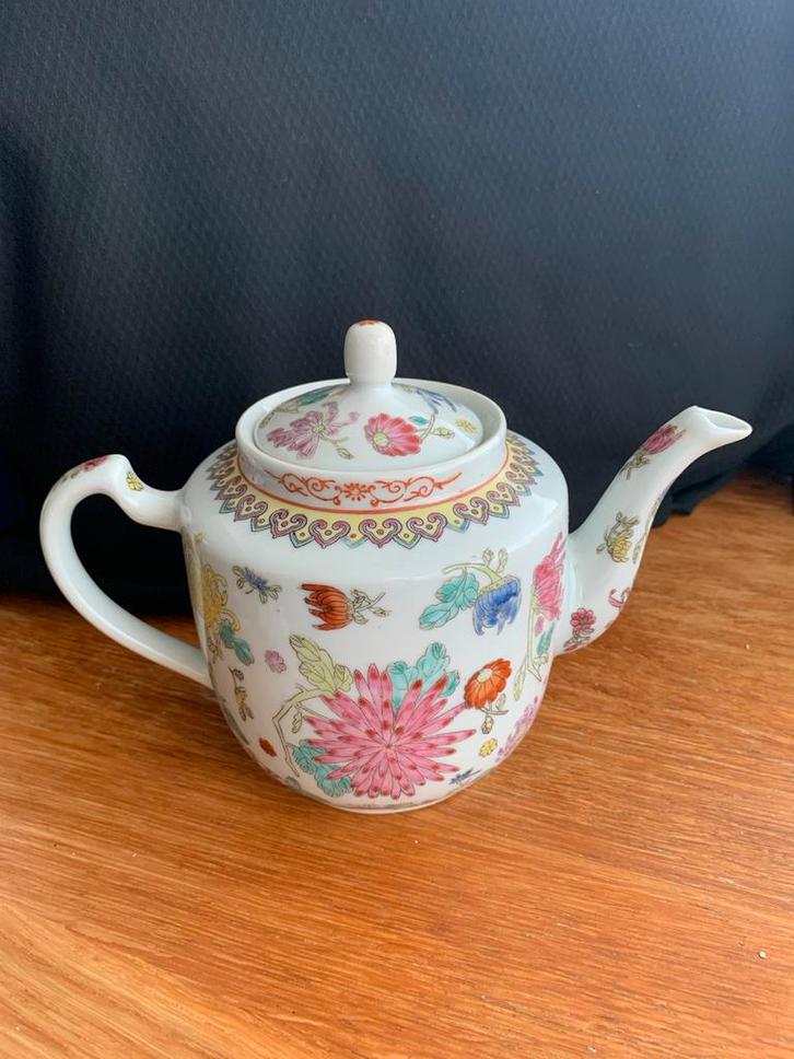 Famille Rose Theepot, Jingdezhen, Antiek en Kunst, Antiek | Keramiek en Aardewerk, Ophalen of Verzenden