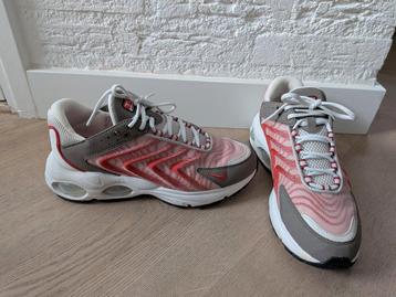 Nike Air Sneakers maat 39- Zo goed als nieuw! beschikbaar voor biedingen