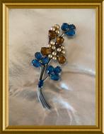 Oude strass broche, bloem, Ophalen of Verzenden, Overige materialen, Broche
