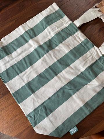 Te koop Postcodeloterij strandtas saliegroen (nieuw!) beschikbaar voor biedingen