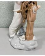 Prachtig porseleinen beeld Vintage 1985 NAO Lladro zeil boy, Verzamelen, Beelden en Beeldjes, Ophalen of Verzenden, Zo goed als nieuw