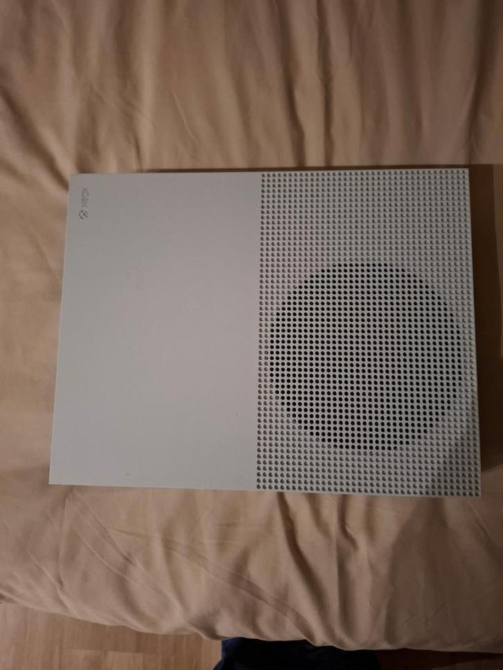 Xbox one, Spelcomputers en Games, Spelcomputers | Xbox One, Zo goed als nieuw, Xbox One, 500 GB, Met 1 controller, Met games, Ophalen of Verzenden