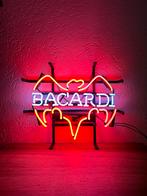 Bacardi glas neon lichtreclame / lamp, Ophalen of Verzenden, Nieuw, Lichtbak of (neon) lamp