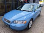 Volvo V70 2.4 Kinetic Automaat / Youngtimer, Gebruikt, Beige, Blauw, Leder en Stof