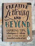 Boek Creative lettering and beyond, Boeken, Hobby en Vrije tijd, Gelezen, Ophalen of Verzenden, Overige onderwerpen