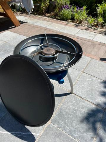  BBQ Party grill met bakplaat campinggaz beschikbaar voor biedingen
