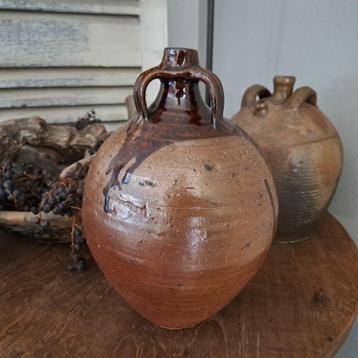 Brocante oude Franse aardewerk kruik 3 handgreepjes *Etage3* beschikbaar voor biedingen