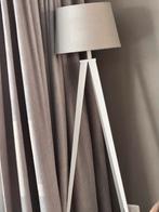 Staande lamp met kap, Huis en Inrichting, Lampen | Vloerlampen, Ophalen, Zo goed als nieuw, 150 tot 200 cm