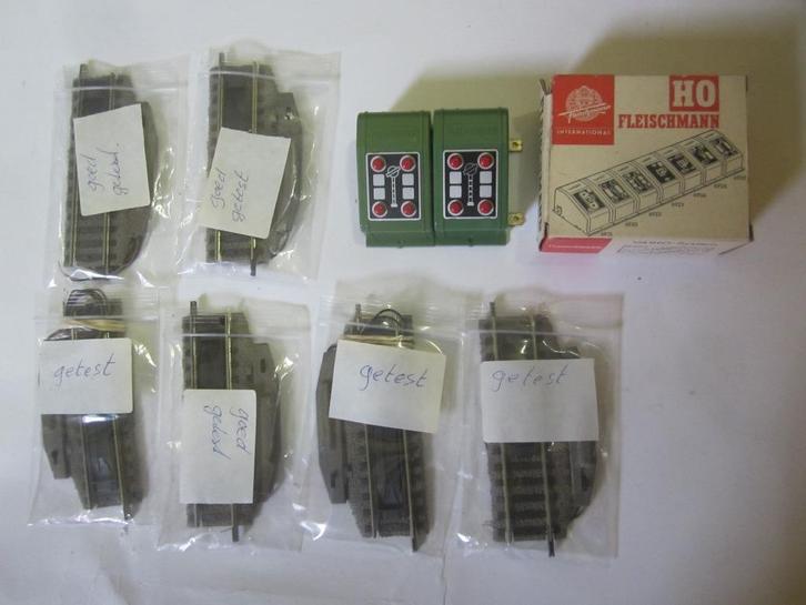 fleischmann profi rails 6114/6444-6922 ontkoppel rails elek, Hobby en Vrije tijd, Modeltreinen | H0, Gebruikt, Rails, Gelijkstroom