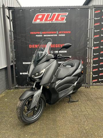 NIEUWSTAAT Yamaha Xmax 300 2021 keyless GRATIS BEZORGD beschikbaar voor biedingen