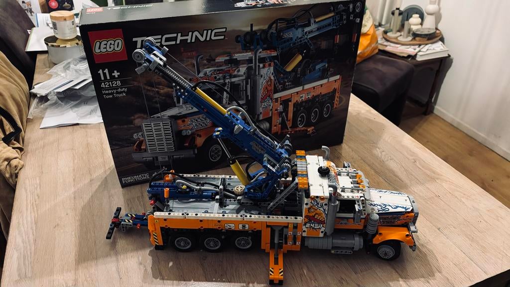 LEGO Technic 42128 Heavy-duty Tow Truck, Ophalen of Verzenden, Zo goed als nieuw, Complete set, Lego