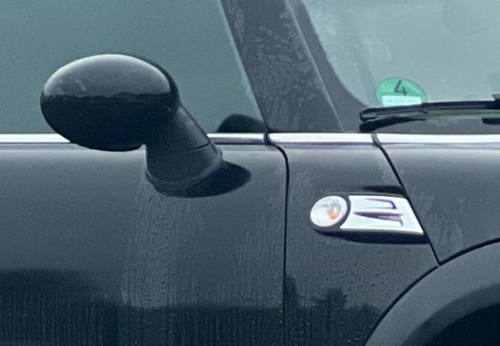 Mini Cooper 2X Spiegels Zwart en chrome kleur R56 R57 R55, Auto-onderdelen, Spiegels, Mini, Ophalen