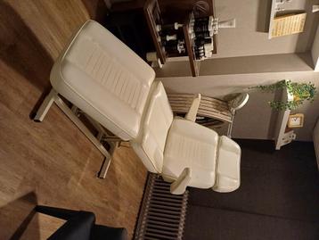 Behandelstoel beschikbaar voor biedingen