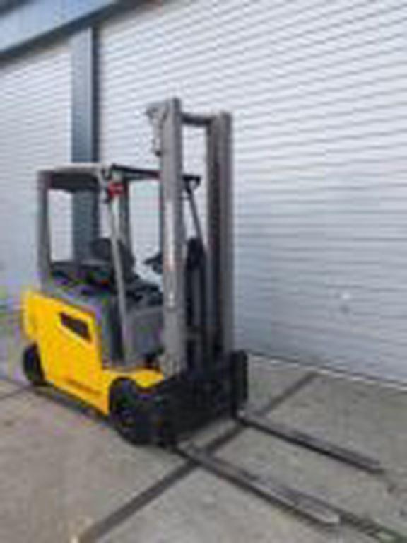 Jungheinrich Elctro! bj2018 Triplo., Zakelijke goederen, Machines en Bouw | Heftrucks en Intern transport, Heftruck, Elektrisch